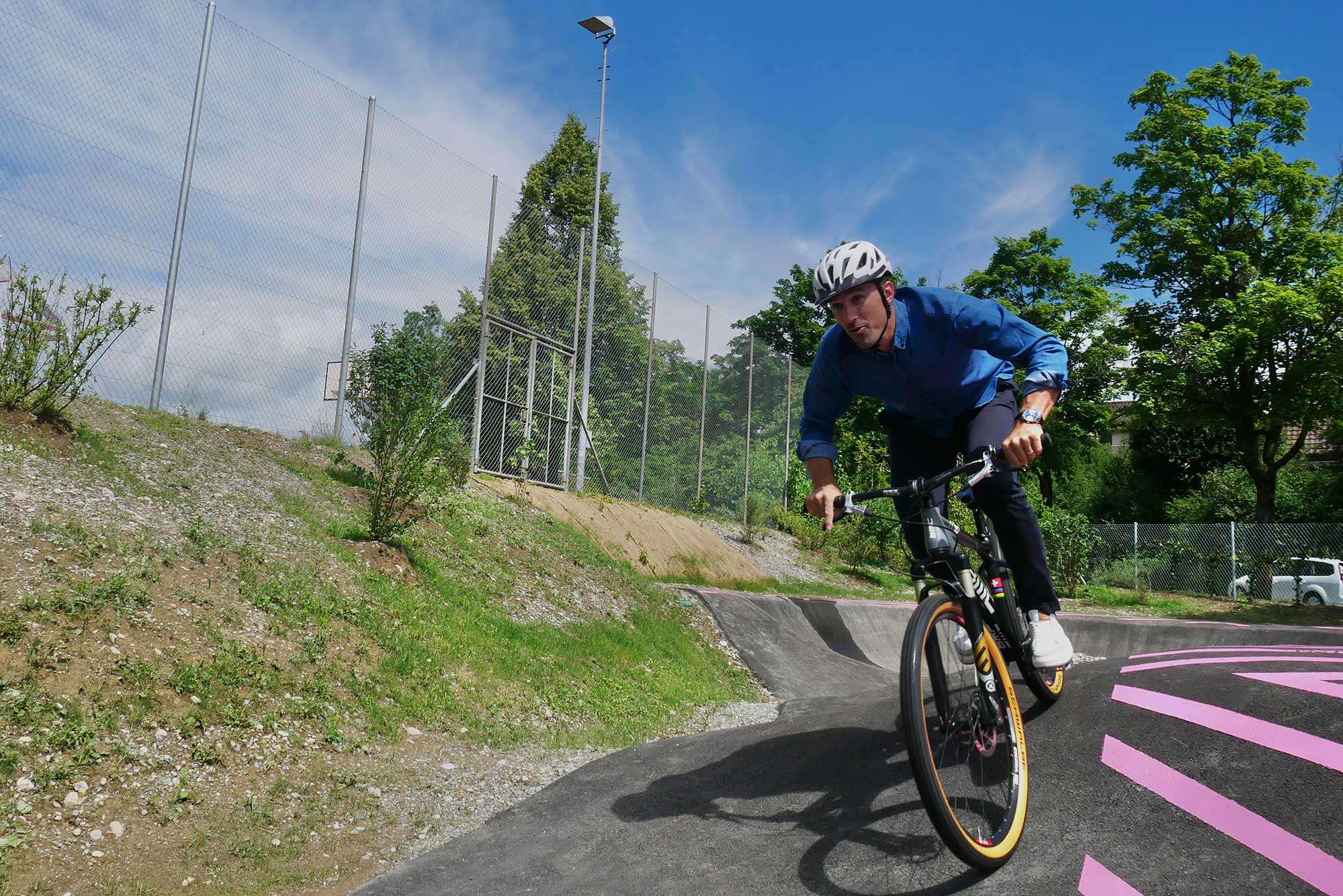 Fabian Cancellara eröffnet Pumptrack Ittigen
